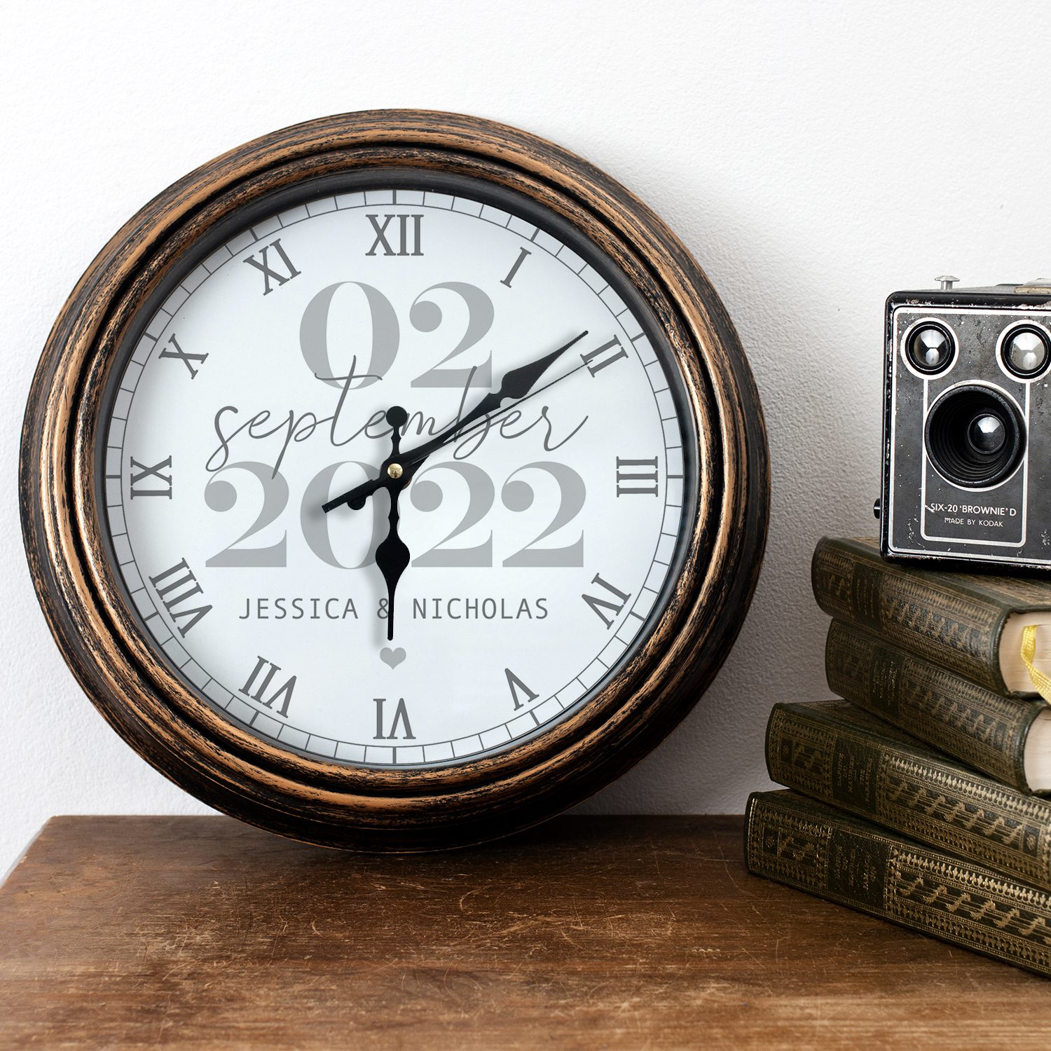 Personalised Mr & Mrs Wedding Date Clock KRC28 - Image 2