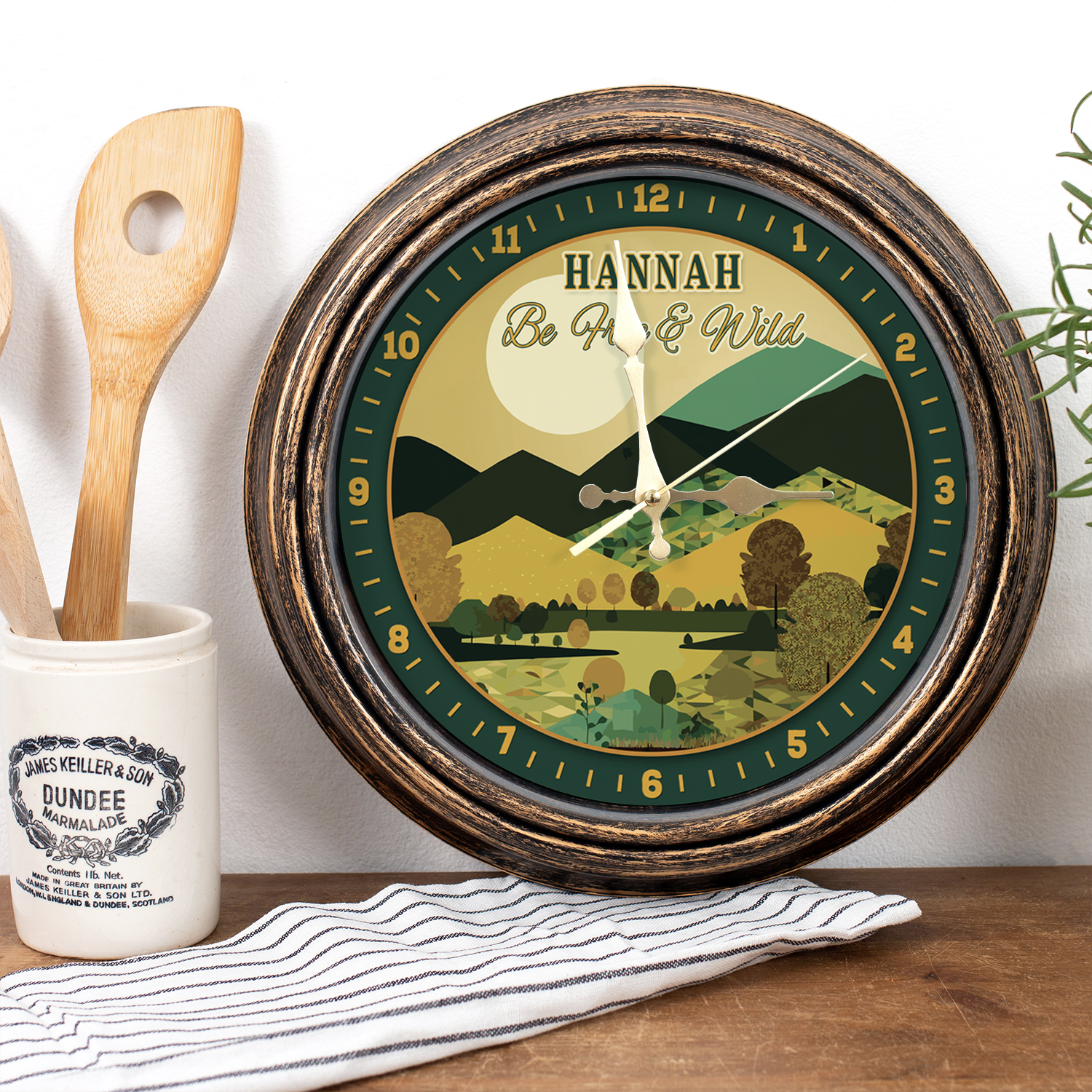 Personalised Nature Free & Wild Wall Clock KRC92 - Image 3